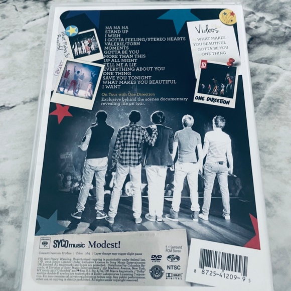 One Direction - Up All Night - The Live Tour DVD - Picture 6 of 7